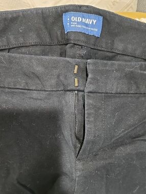 Old Navy Black Women’s Pixie Skinny Jeans